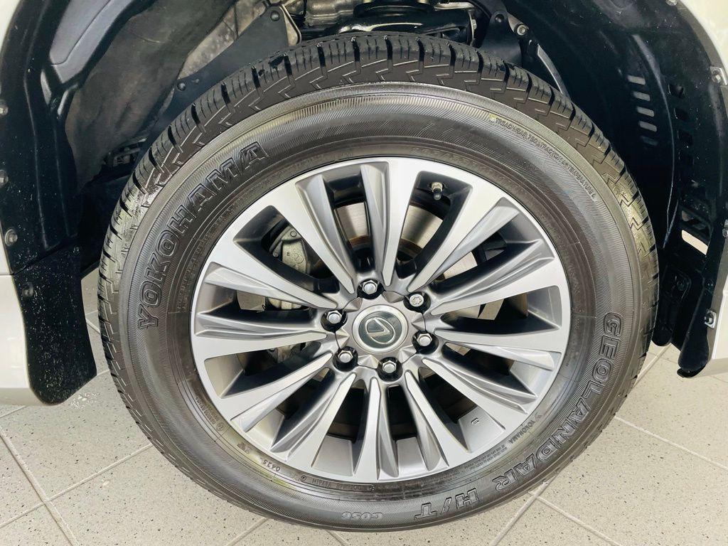 used 2022 Lexus GX 460 car, priced at $53,988