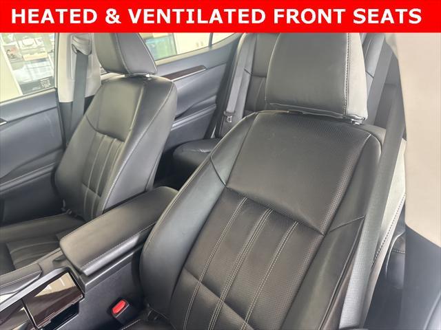 used 2018 Lexus ES 300h car, priced at $29,988