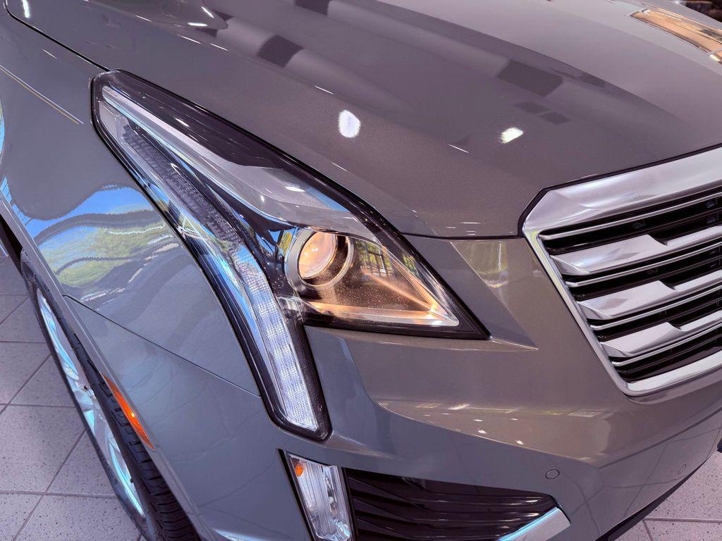 used 2019 Cadillac XT5 car, priced at $19,888
