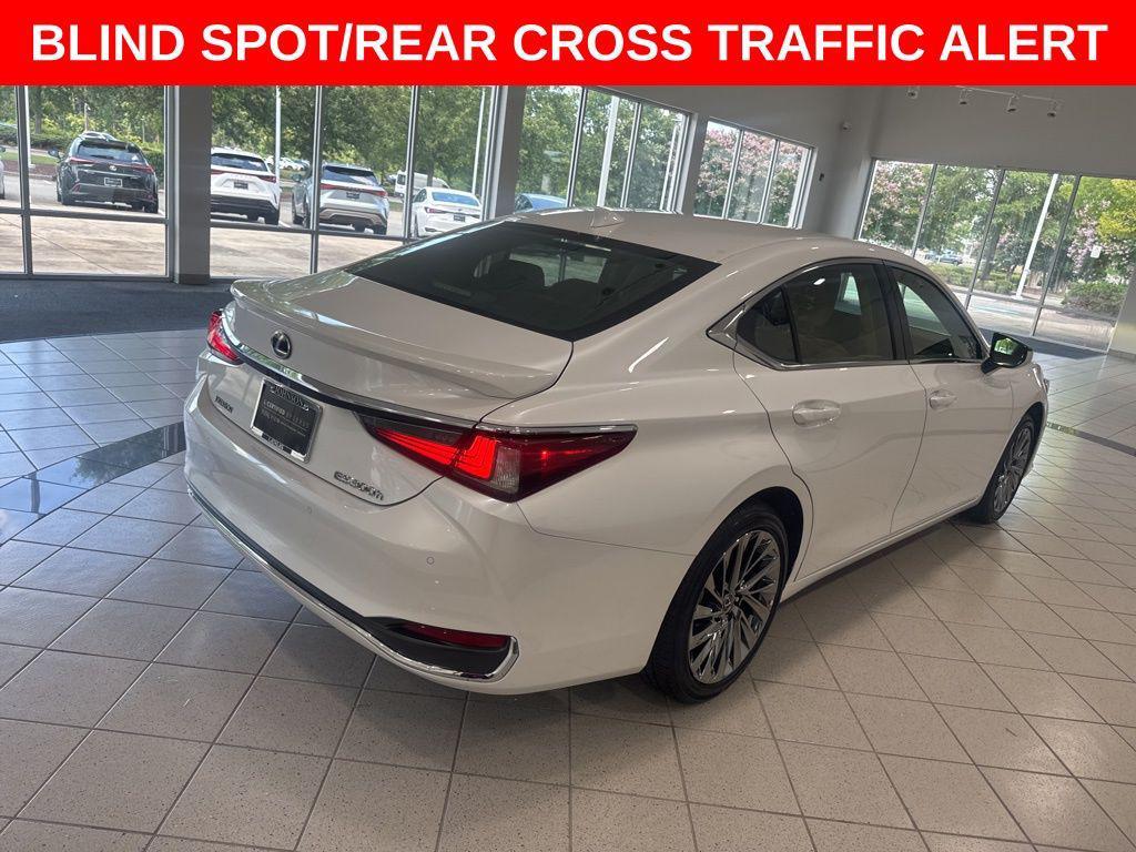 used 2024 Lexus ES 300h car, priced at $47,988
