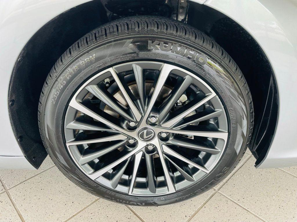 used 2023 Lexus ES 350 car, priced at $42,888