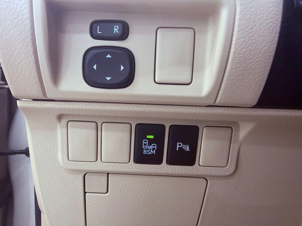 used 2014 Lexus ES 350 car, priced at $16,998