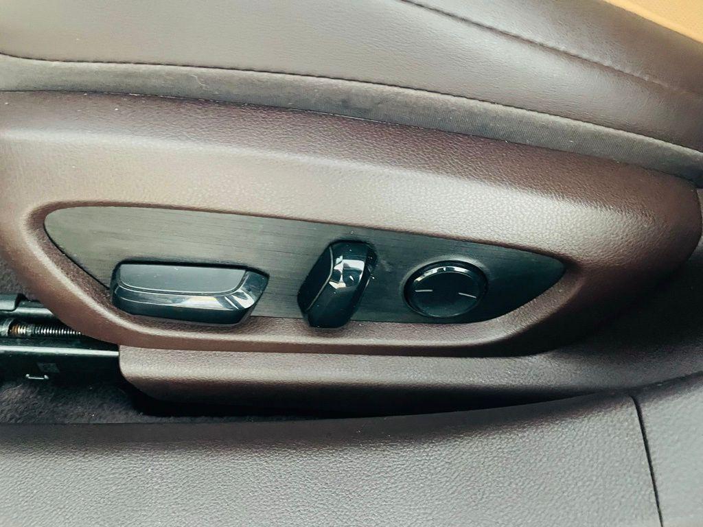 used 2019 Lexus ES 350 car, priced at $30,988