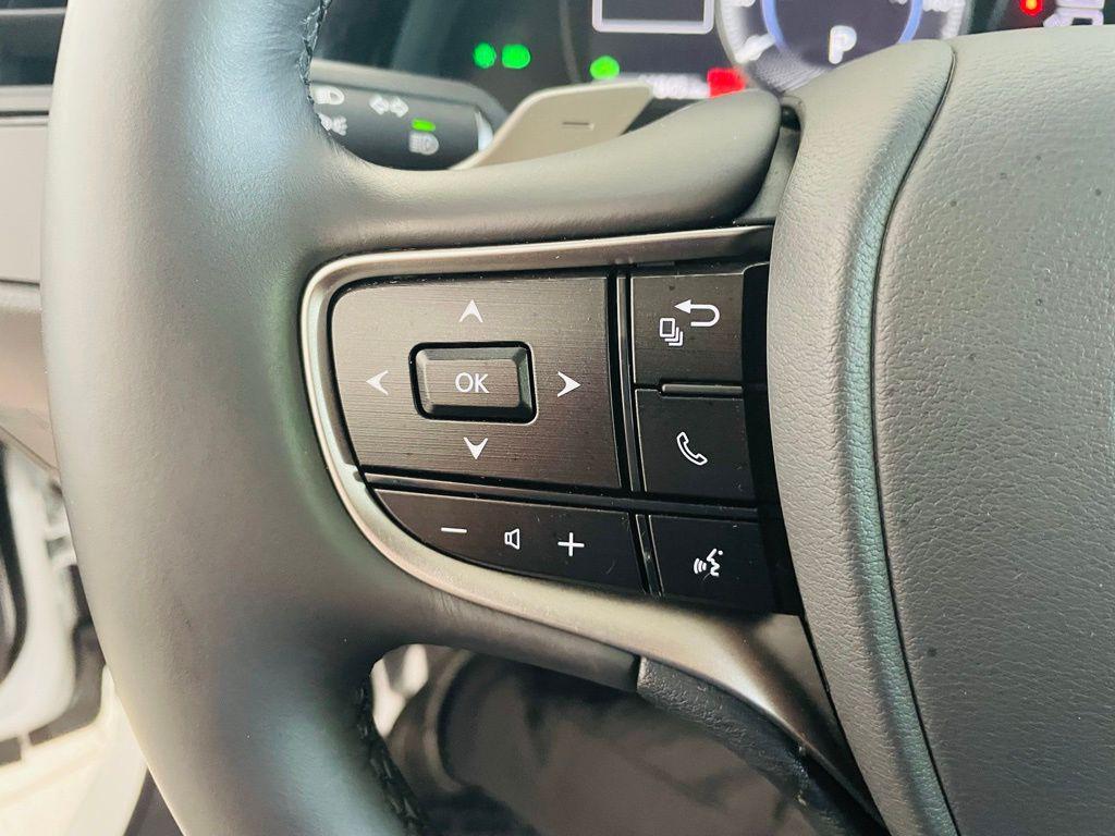 used 2025 Lexus ES 300h car, priced at $45,988