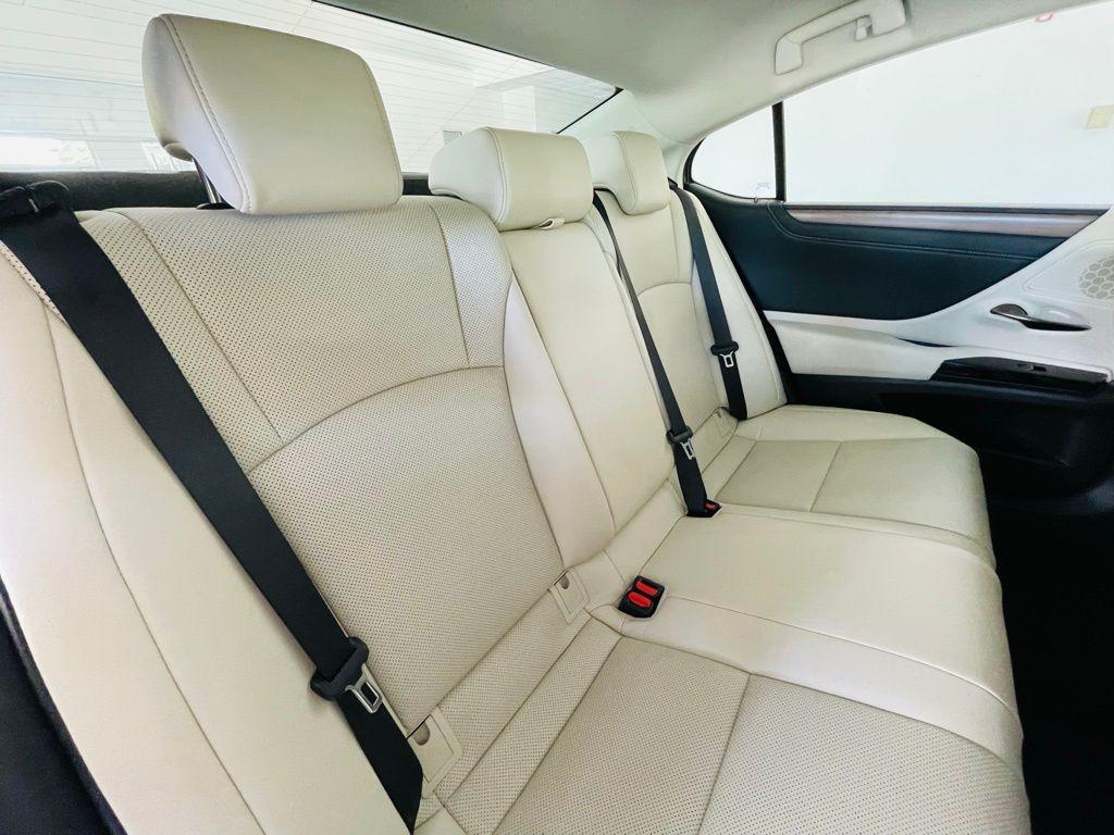 used 2025 Lexus ES 300h car, priced at $45,988