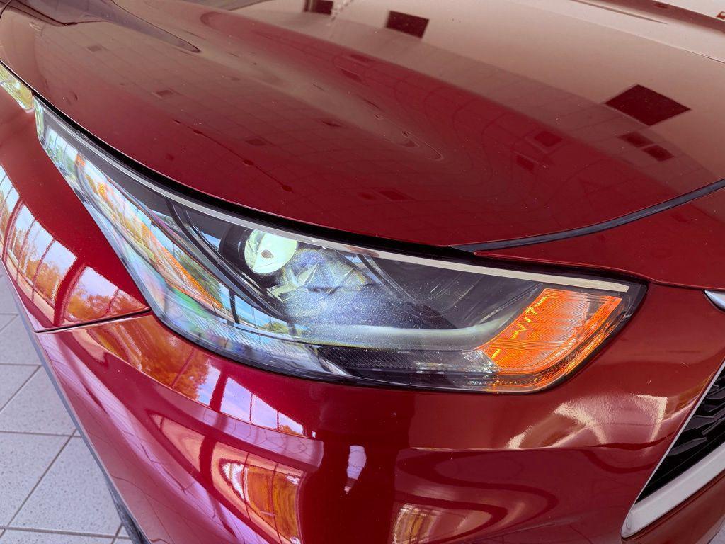 used 2023 Toyota Highlander car, priced at $36,388