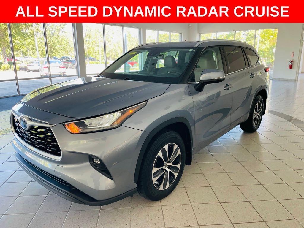 used 2020 Toyota Highlander car, priced at $27,488