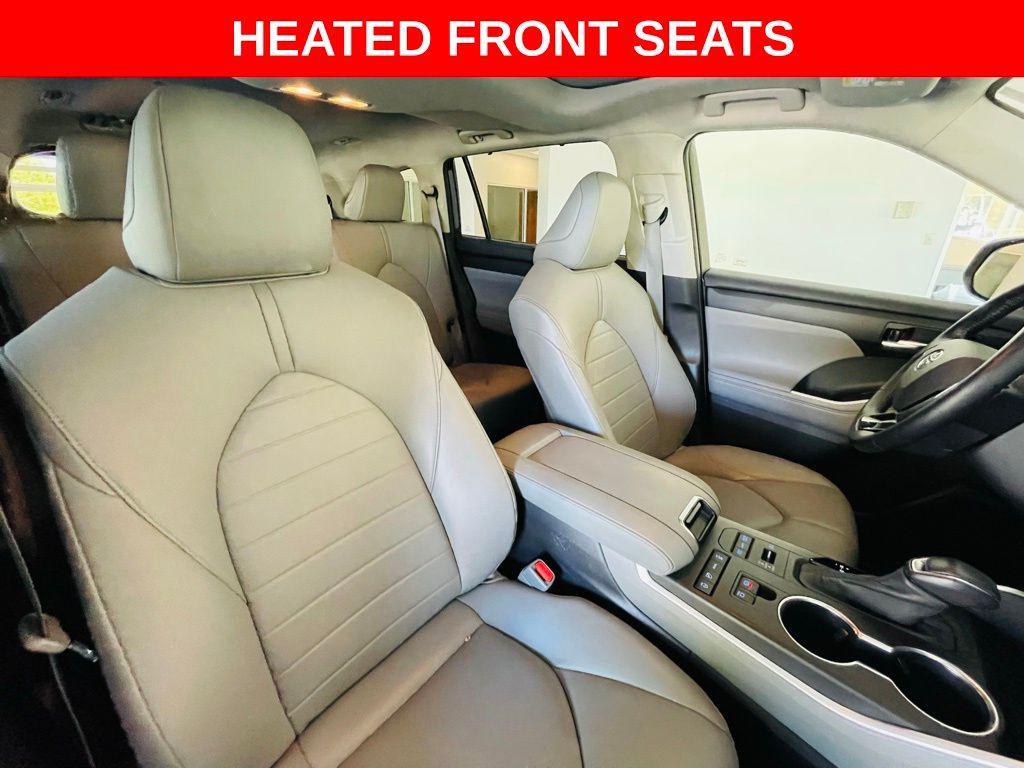 used 2020 Toyota Highlander car, priced at $27,488