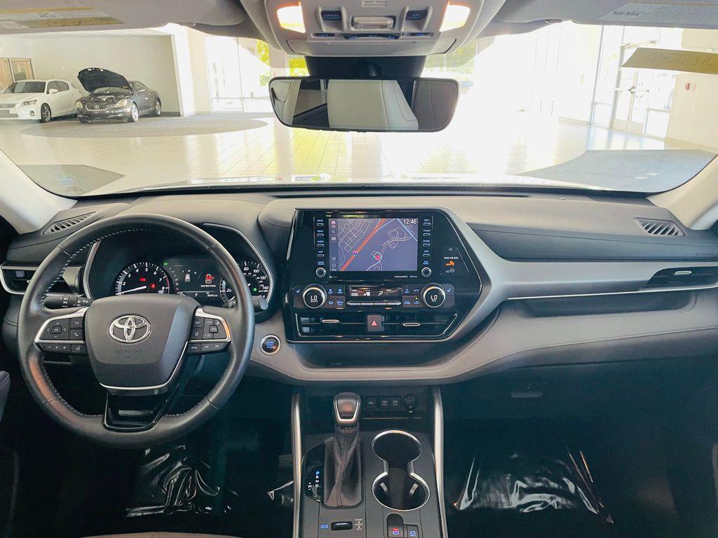 used 2020 Toyota Highlander car, priced at $27,488