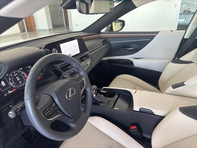 used 2024 Lexus ES 350 car, priced at $43,888