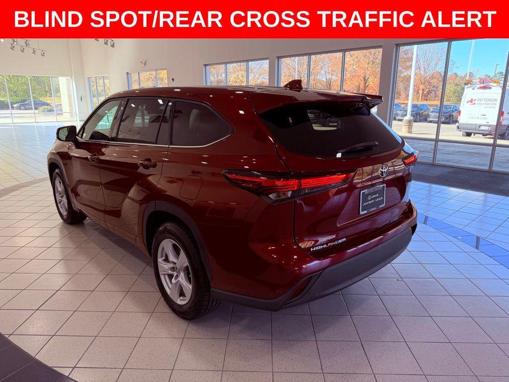 used 2021 Toyota Highlander car, priced at $24,488
