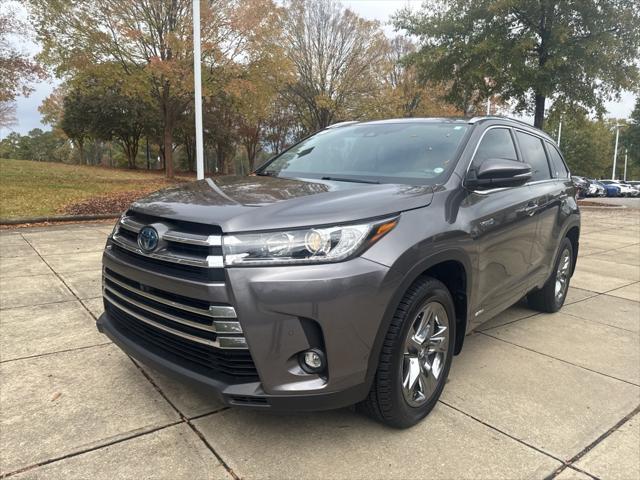 used 2019 Toyota Highlander Hybrid car, priced at $36,488