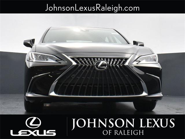 new 2025 Lexus ES 300h car, priced at $50,379