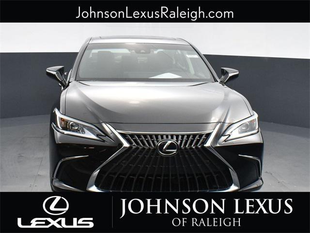 new 2025 Lexus ES 300h car, priced at $50,379