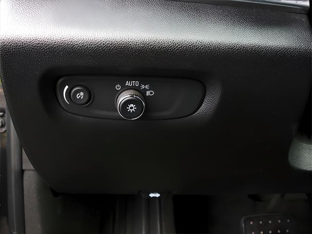 used 2020 Chevrolet Traverse car, priced at $18,871