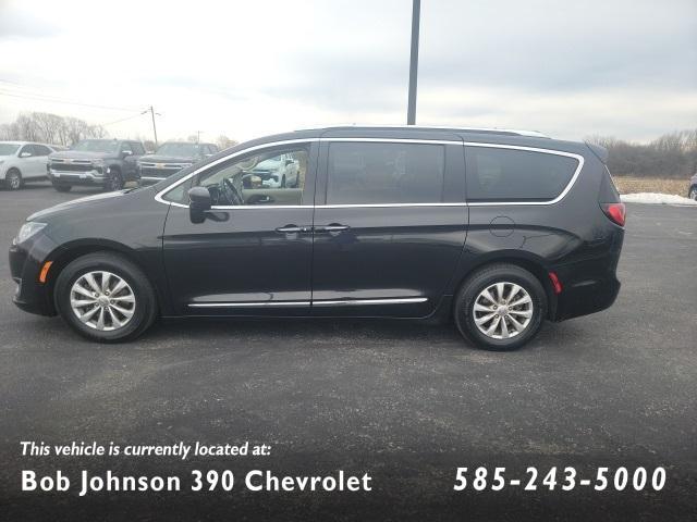 used 2018 Chrysler Pacifica car, priced at $13,951