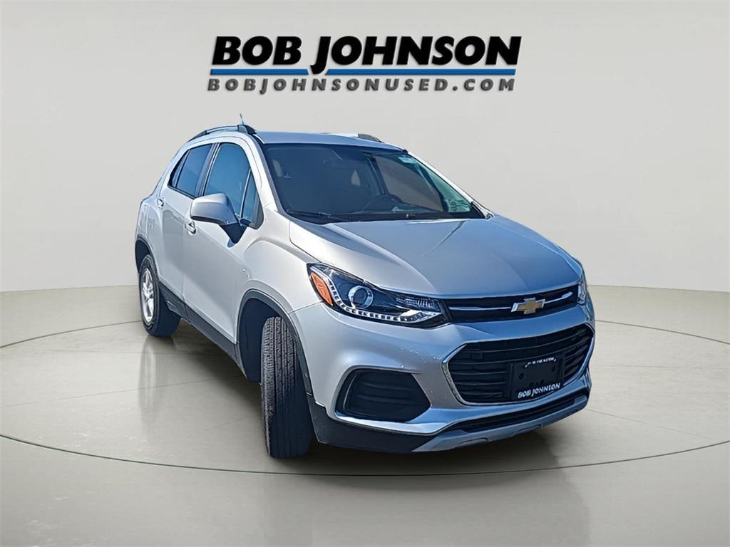 used 2022 Chevrolet Trax car, priced at $17,995