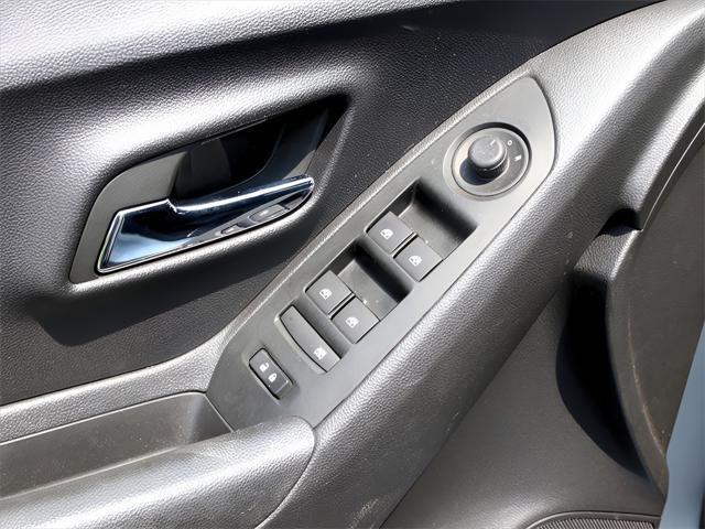 used 2022 Chevrolet Trax car, priced at $19,125