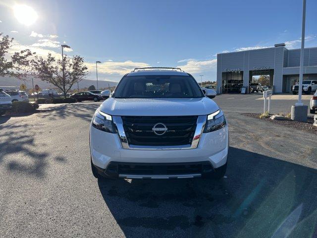 new 2025 Nissan Pathfinder car, priced at $41,300