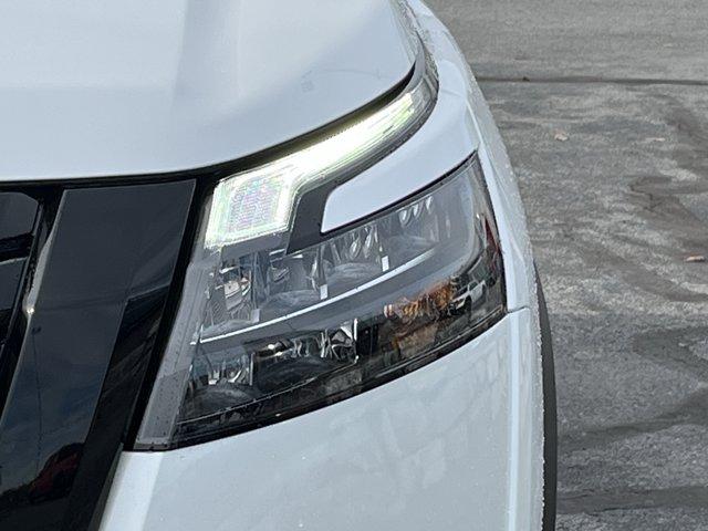 new 2025 Nissan Pathfinder car, priced at $38,000