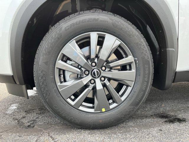 new 2025 Nissan Pathfinder car, priced at $38,000