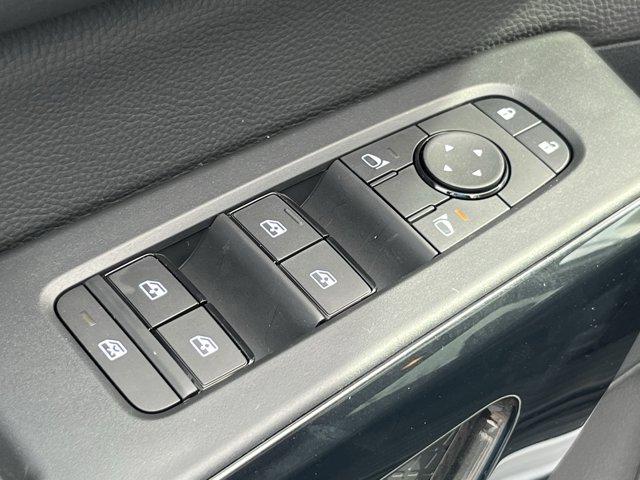 new 2025 Nissan Pathfinder car, priced at $38,000