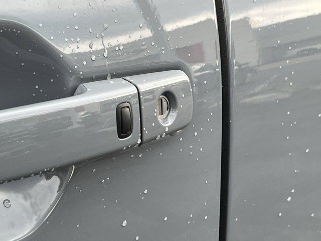 new 2025 Nissan Frontier car, priced at $39,500