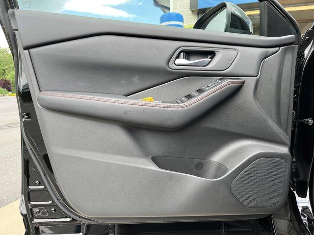 new 2025 Nissan Rogue car, priced at $33,000