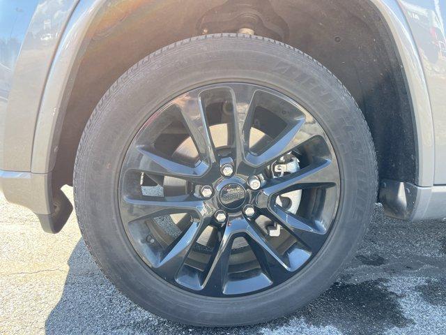 used 2021 Jeep Grand Cherokee car, priced at $27,600