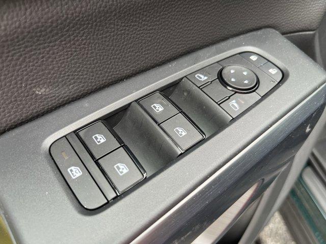 new 2025 Nissan Pathfinder car, priced at $42,600