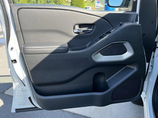 new 2025 Nissan Frontier car, priced at $36,100