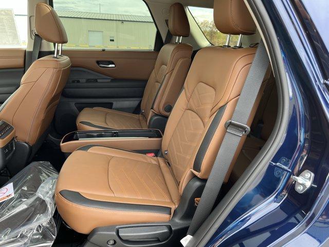 new 2025 Nissan Pathfinder car, priced at $44,900