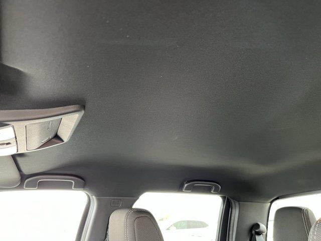 new 2026 Nissan Frontier car, priced at $40,100