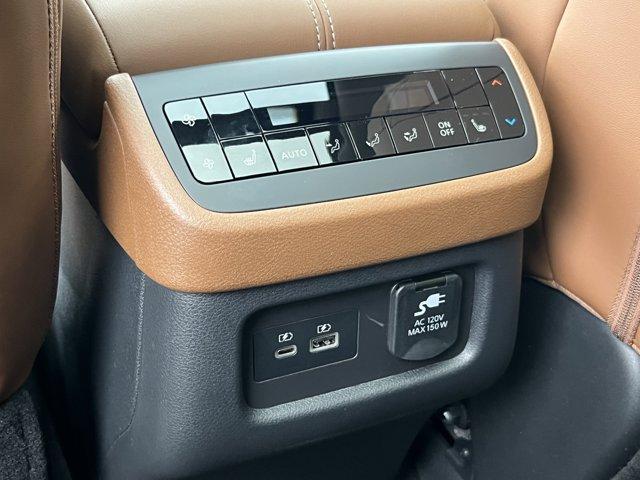 new 2025 Nissan Pathfinder car, priced at $45,300