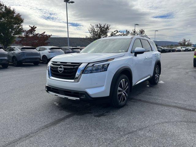 new 2025 Nissan Pathfinder car, priced at $45,100