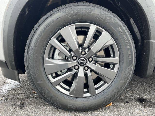 new 2025 Nissan Pathfinder car, priced at $37,600