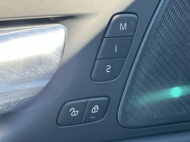 used 2021 Volvo XC60 car, priced at $28,800