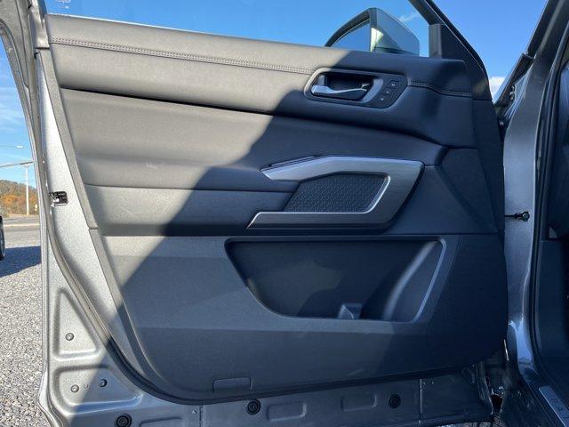 new 2025 Nissan Pathfinder car, priced at $44,900