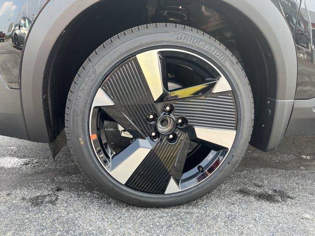 new 2025 Nissan Kicks car, priced at $28,000