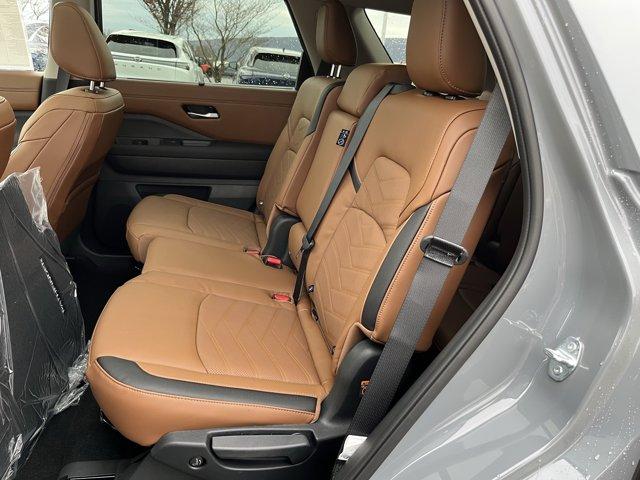 new 2025 Nissan Pathfinder car, priced at $45,100