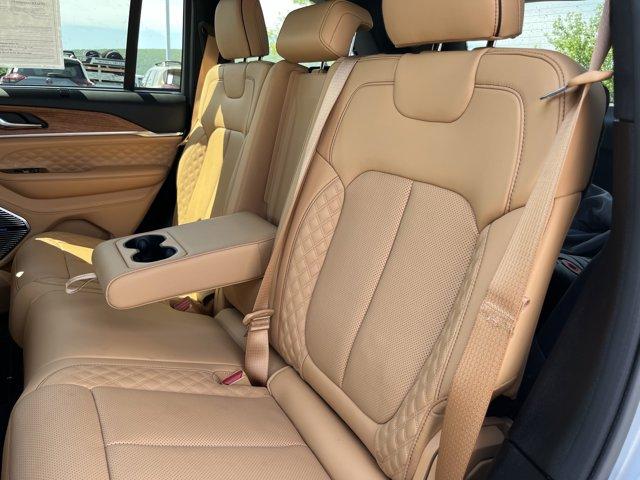 used 2022 Jeep Grand Cherokee car, priced at $43,500