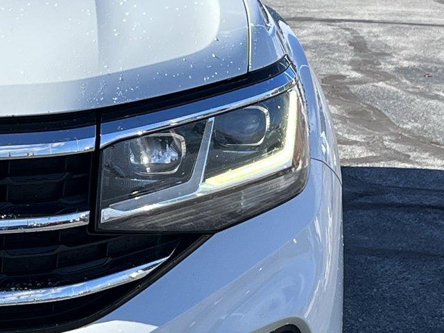 used 2021 Volkswagen Atlas Cross Sport car, priced at $16,000