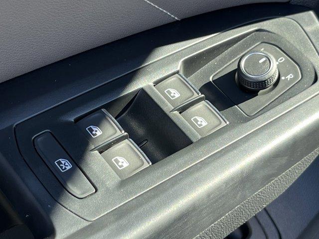 used 2021 Volkswagen Atlas Cross Sport car, priced at $16,000