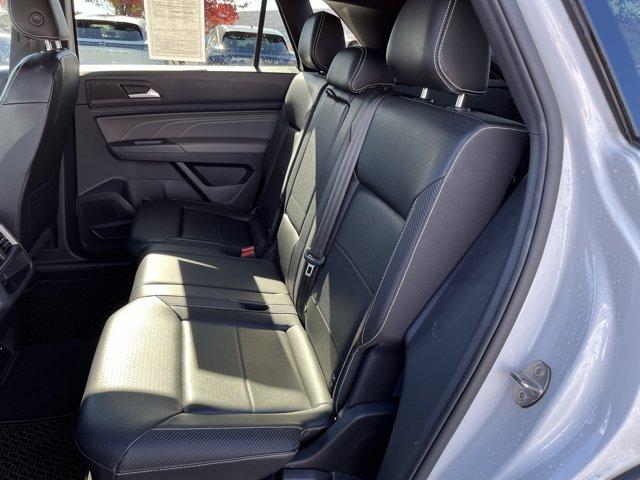 used 2021 Volkswagen Atlas Cross Sport car, priced at $16,000