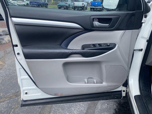 used 2016 Toyota Highlander car, priced at $21,600