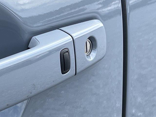 new 2025 Nissan Frontier car, priced at $39,700