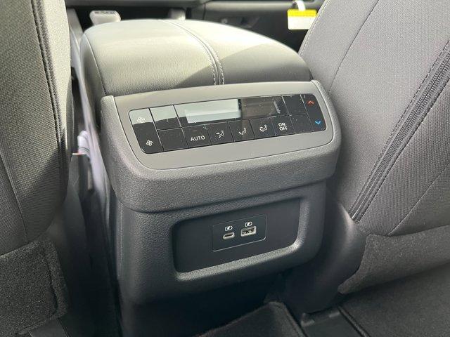 new 2025 Nissan Pathfinder car, priced at $38,000