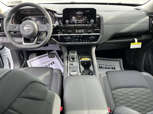 new 2025 Nissan Pathfinder car, priced at $38,000