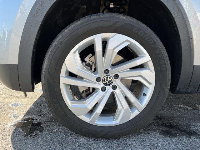 used 2022 Volkswagen Atlas car, priced at $30,000