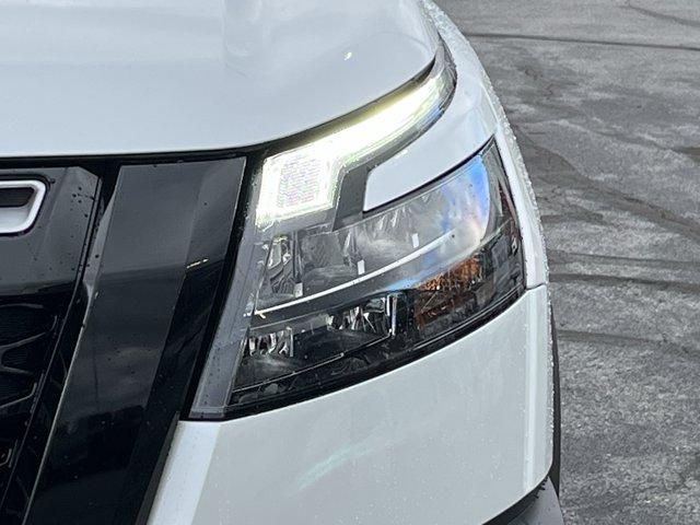 new 2025 Nissan Pathfinder car, priced at $38,900